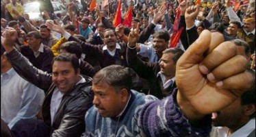 India's Nationwide Strike Against Supermarket Reforms