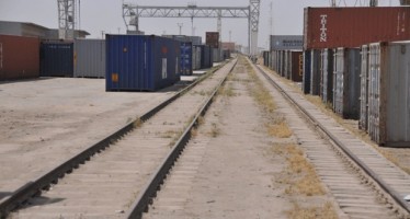 Afghan traders face problem at the Hairatan Port