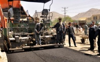 Kabul Municipality begins asphalting work of Chehlsitoon Road
