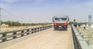 A new bridge connecting 16 villages to district centre opens in Khulm, Balkh