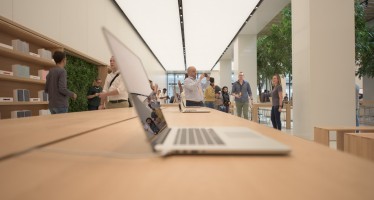 Middle East’s first official Apple store opens in Dubai & Abu Dhabi