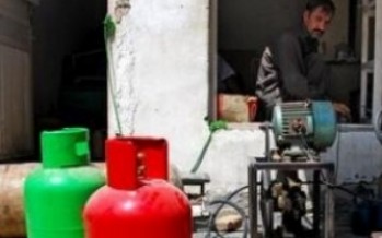 Afghan government promises a cut in gas prices