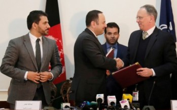 Afghan government signs 2 agreements worth $128mn with World Bank
