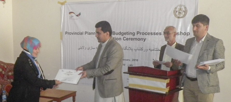 30 Afghan civil servants learn budgeting methods for projects in provinces