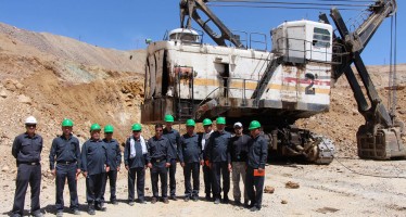 Afghan mining inspectors receive training in Iran