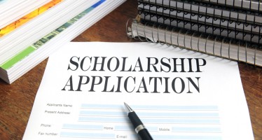 Pakistan offers scholarships for Afghan students