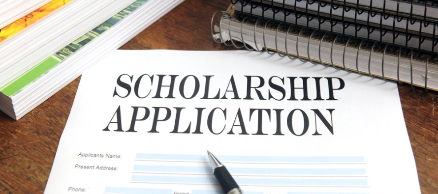 Pakistan offers scholarships for Afghan students