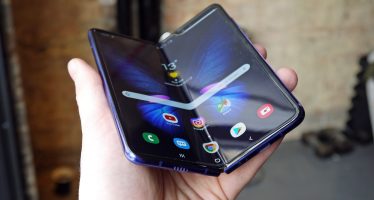 Samsung Galaxy Fold To Launch After Screen Fix